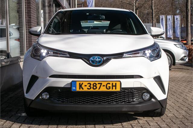 Toyota C-HR 1.8 Hybrid Dynamic | Camera | Navigatie | Stoelverwarming |