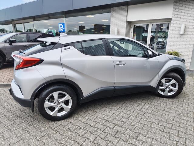Toyota C-HR 1.2 Dynamic Automaat | Trekhaak | 1100 KG Trekgew. | DAB |