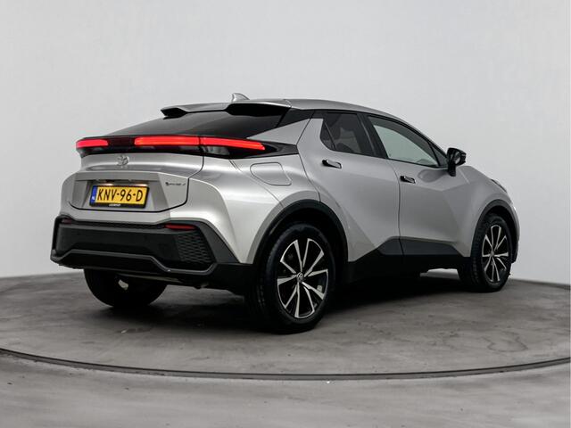 Toyota C-HR 2.0 Plug-in Hybrid 220 First Edition | Stoelverwarming | Parkeersensoren | Apple Carplay-Android Auto |