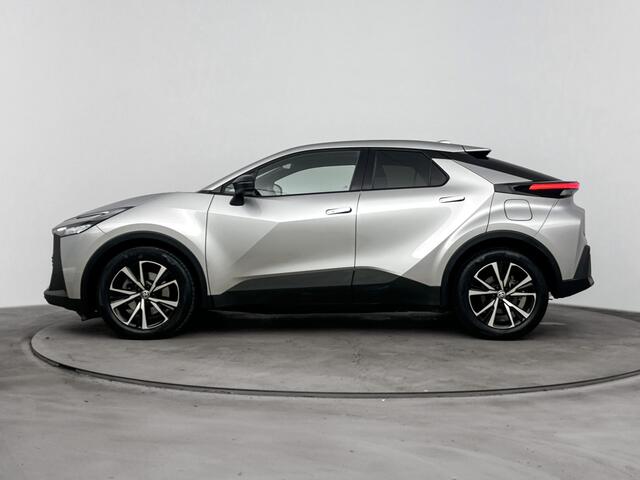 Toyota C-HR 2.0 Plug-in Hybrid 220 First Edition | Stoelverwarming | Parkeersensoren | Apple Carplay-Android Auto |