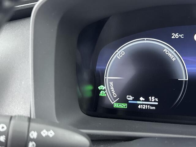 Toyota C-HR 2.0 Plug-in Hybrid 220 First Edition | Stoelverwarming | Parkeersensoren | Apple Carplay-Android Auto |