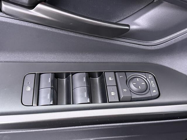 Toyota C-HR First Edition 77 kWh *EV Deal*