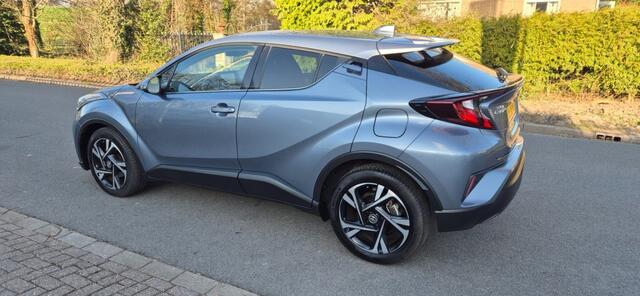 Toyota C-HR 1.8 Hybrid Executive*apple Carplay/Android*navigatie*full led koplampen