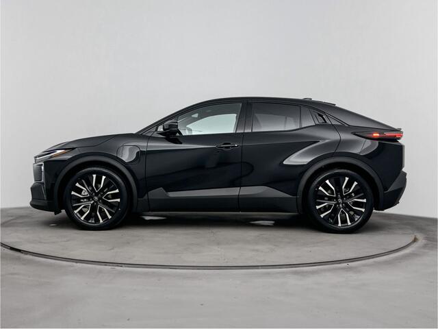 Toyota C-HR First Edition 77 kWh *EV-Deal* | Apple Carplay & Android Auto | Parkeercamera | 20 inch | *