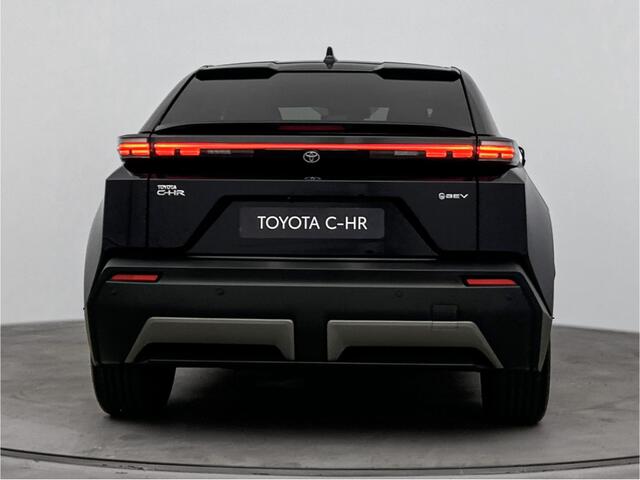 Toyota C-HR First Edition 77 kWh *EV-Deal* | Apple Carplay & Android Auto | Parkeercamera | 20 inch | *
