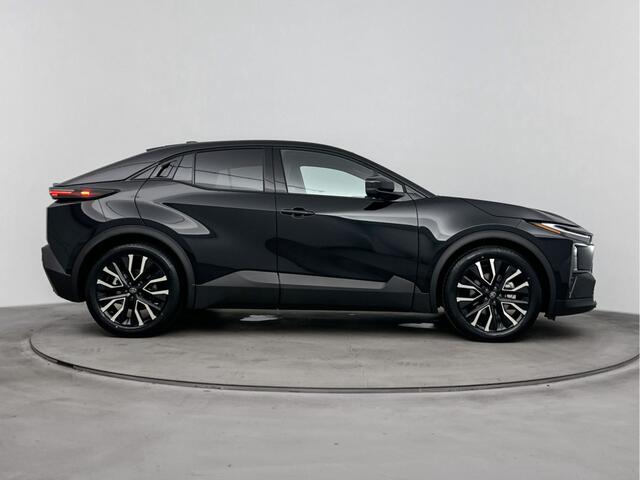 Toyota C-HR First Edition 77 kWh *EV-Deal* | Apple Carplay & Android Auto | Parkeercamera | 20 inch | *
