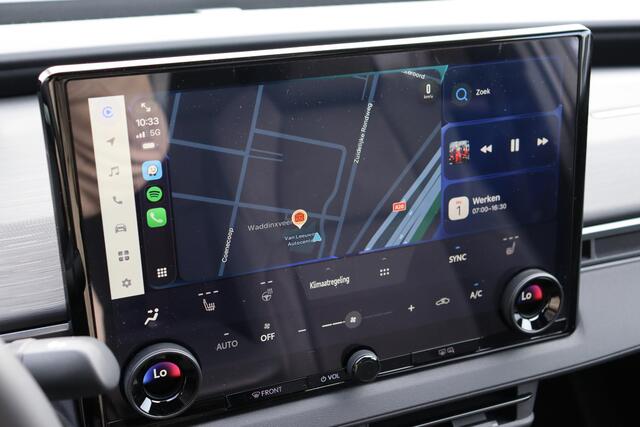 Toyota C-HR Executive AWD 77 kWh, ¤ 2.500 Inruil Voordeel ! Panoramadak, Apple carplay / Android auto.