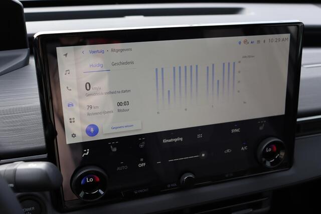 Toyota C-HR Executive AWD 77 kWh, ¤ 2.500 Inruil Voordeel ! Panoramadak, Apple carplay / Android auto.