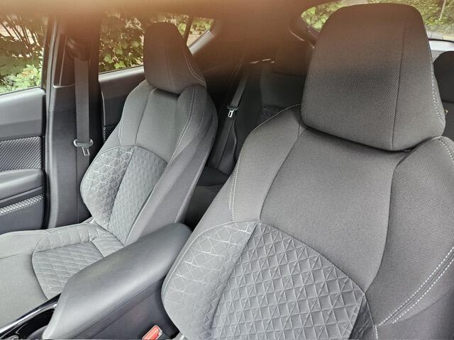 Toyota C-HR 2.0 Hybrid First Edition Dodehoekdetectie/Stuurverwarming