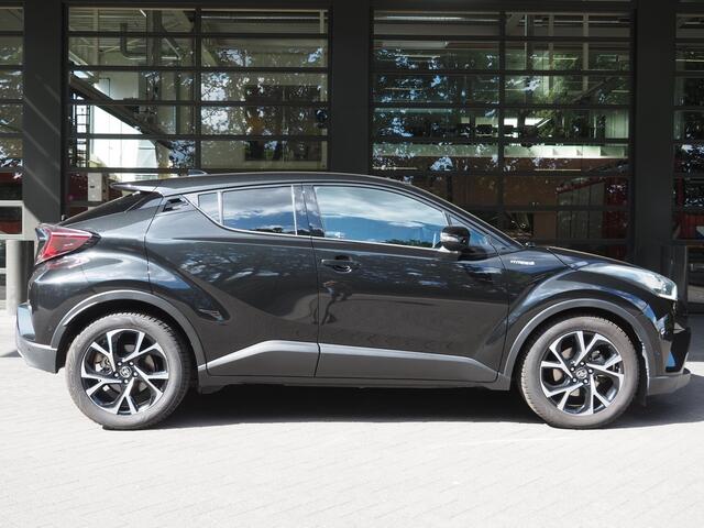 Toyota C-HR 1.8 Hybrid Executive Stoel/stuurverwaring |Navigatie|Adap.Cruise controle