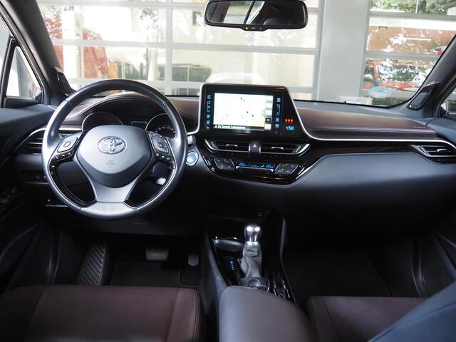 Toyota C-HR 1.8 Hybrid Executive Stoel/stuurverwaring |Navigatie|Adap.Cruise controle