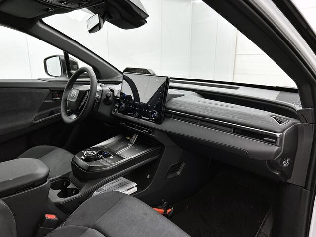 Toyota C-HR Executive AWD 77 kWh *EV-Deal* | Stoel en stuurwielverwarming |