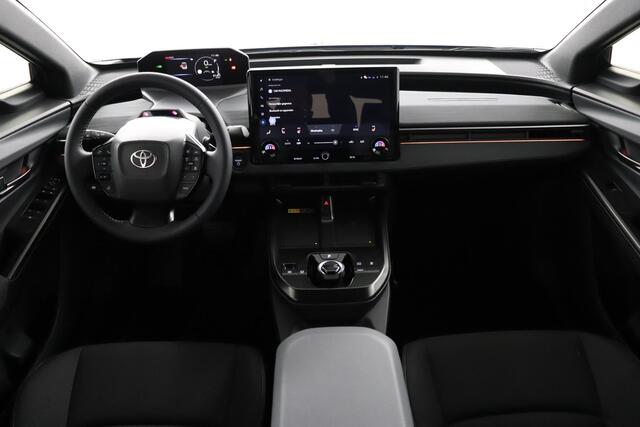 Toyota C-HR First Edition 77 kWh | Apple Carplay/Android Auto | Parkeersensoren | Stoel/stuurverwarming | Elektrische Achterklep | 20 inch Velgen |