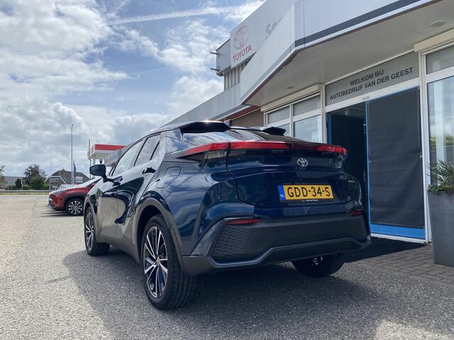 Toyota C-HR 2.0 Plug-in Hybrid 220 Executive / Stoel & Stuurverwarming / Elektrische stoel