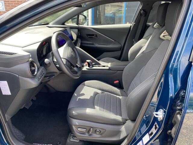 Toyota C-HR 2.0 Plug-in Hybrid 220 Executive / Stoel & Stuurverwarming / Elektrische stoel