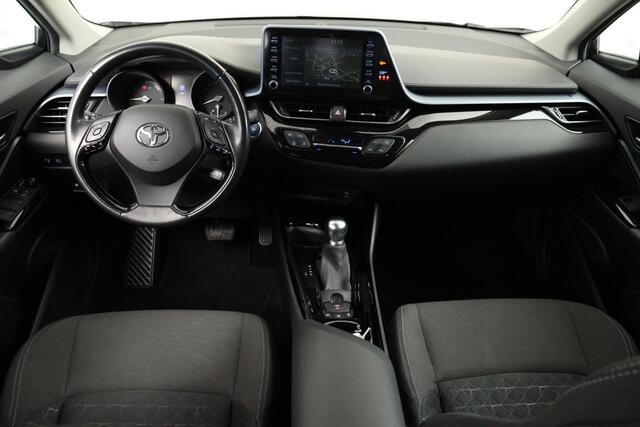 Toyota C-HR 2.0 Hybrid Dynamic, Parkeersensoren, Apple Carplay/Android Auto, Parkeercamera!