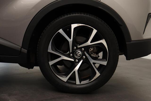 Toyota C-HR 2.0 Hybrid Dynamic, Parkeersensoren, Apple Carplay/Android Auto, Parkeercamera!