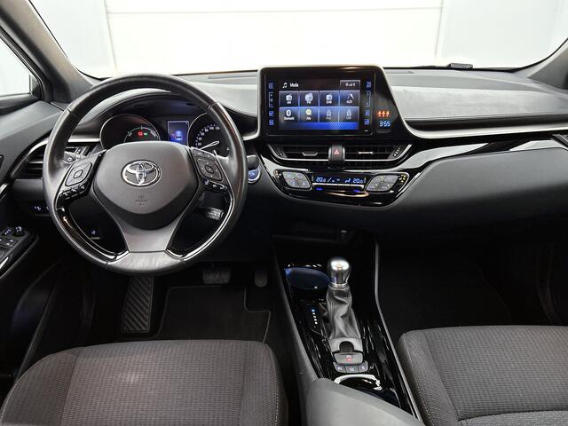 Toyota C-HR 1.8 Hybrid Style | Dealer Onderhouden | Dodehoek detectie | Parkeersensoren Voor+achter met assistent | Stoel+stuurverwarming | Navigatie | DAB | Climate Control | Climate Control | Cruise Control Adaptive |