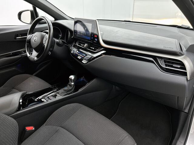 Toyota C-HR 1.8 Hybrid Style | Dealer Onderhouden | Dodehoek detectie | Parkeersensoren Voor+achter met assistent | Stoel+stuurverwarming | Navigatie | DAB | Climate Control | Climate Control | Cruise Control Adaptive |