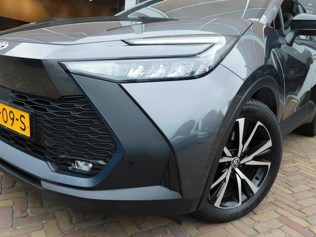 Toyota C-HR 2.0 Plug-in Hybrid 220 Dynamic