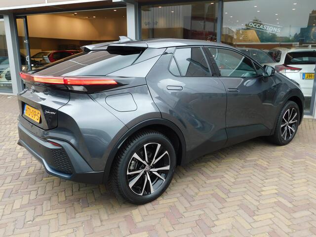 Toyota C-HR 2.0 Plug-in Hybrid 220 Dynamic
