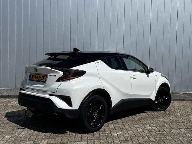 Toyota C-HR 1.8 Hybrid Executive Bi-Tone Trekhaak PDC BSM