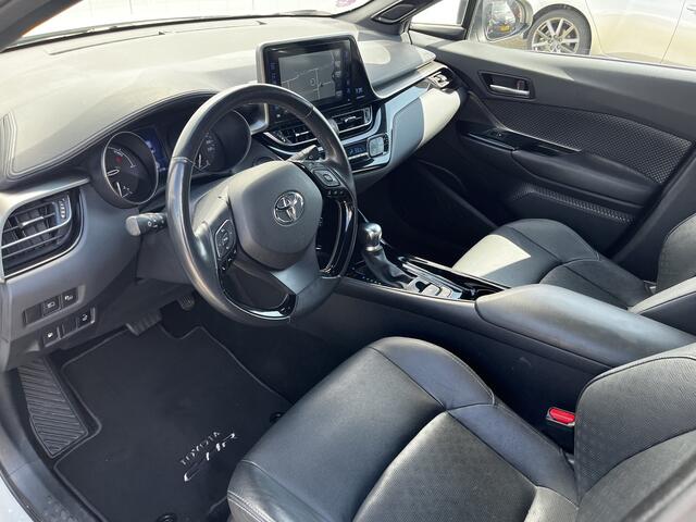 Toyota C-HR 1.8 Hybrid Executive Bi-Tone Trekhaak PDC BSM