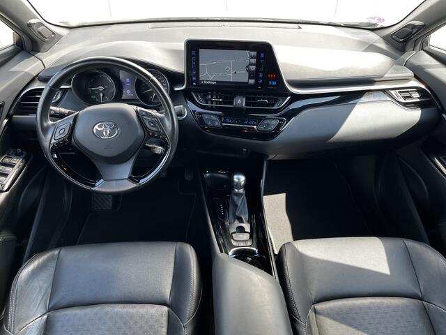 Toyota C-HR 1.8 Hybrid Executive Bi-Tone Trekhaak PDC BSM