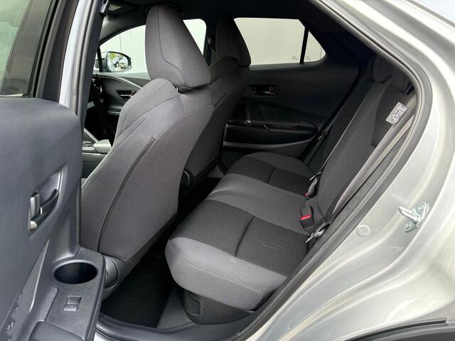 Toyota C-HR 1.8 Hybrid 140PK First Edition Bi-Tone/Winter-pack/Gr.-navigatie/Elektr.klep/Camera/Adapt.-cruise