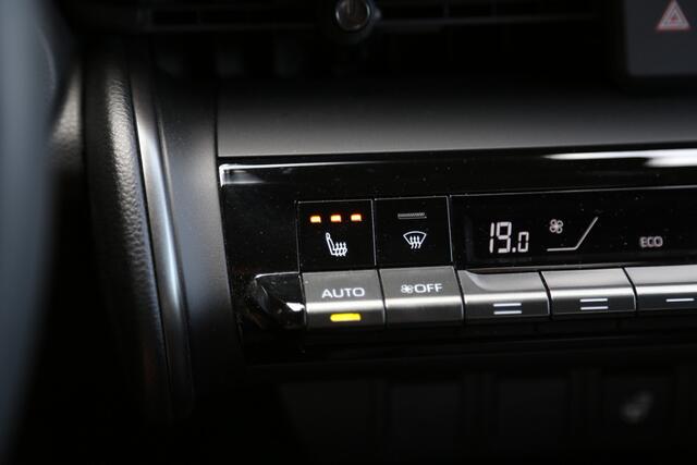 Toyota C-HR 2.0 Hybrid 200 Dynamic Navi LED Camera ACC