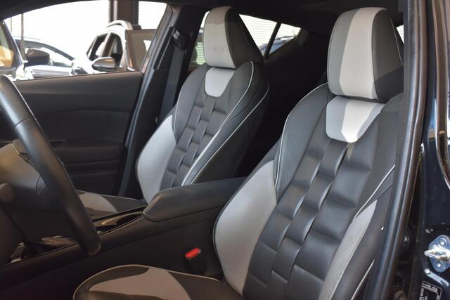 Toyota C-HR 1.8 Hybrid Dynamic 1e Eigenaar | 100% Dealer onderhouden | JBL | Luxe Lederen Bekleding | Treeplanken | BSM | Navigatie | Camera | 12 mnd BOVAG garantie | Whatsapp 06-53188999