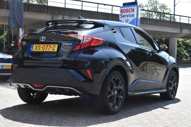 Toyota C-HR 1.8 Hybrid Dynamic 1e Eigenaar | 100% Dealer onderhouden | JBL | Luxe Lederen Bekleding | Treeplanken | BSM | Navigatie | Camera | 12 mnd BOVAG garantie | Whatsapp 06-53188999