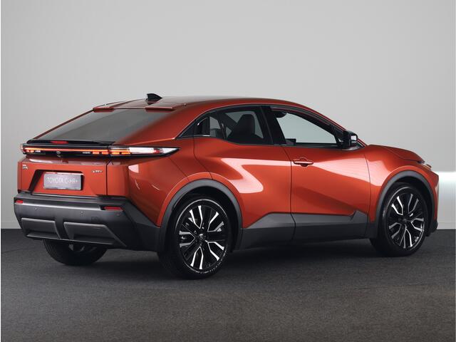 Toyota C-HR First Edition 77 kWh *NIEUW* | Direct leverbaar! | Metaallak | Inruilpremie |