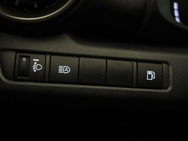 Toyota C-HR 1.8 Hybrid 140 Active - ORIGINEEL NEDERLANDE AUTO - DODEHOEKDETECTIE - KEYLESS START - NAVIGATIESYSTEEM - AIRCO - CLIMATE CONTROL - ACHTERUITIJRCAMERA - CRUISE CONTROL ADAPTIEF