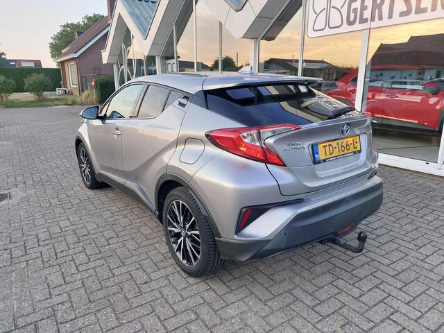 Toyota C-HR 1.8 Hybrid Dynamic Hoge instap, Hybride, camera, trekhaak
