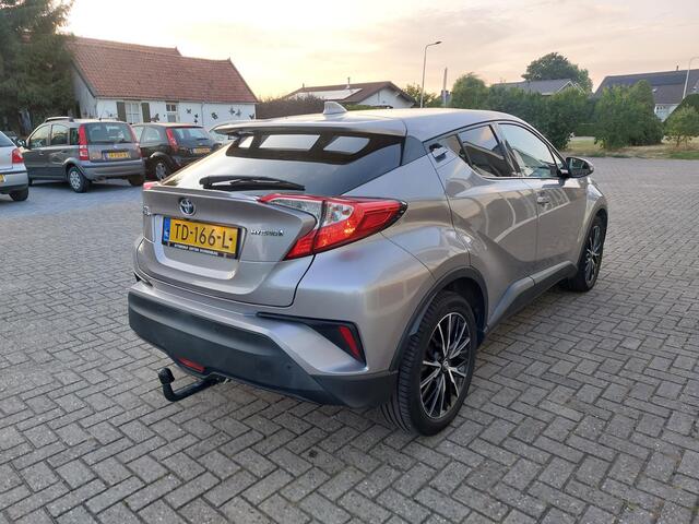 Toyota C-HR 1.8 Hybrid Dynamic Hoge instap, Hybride, camera, trekhaak
