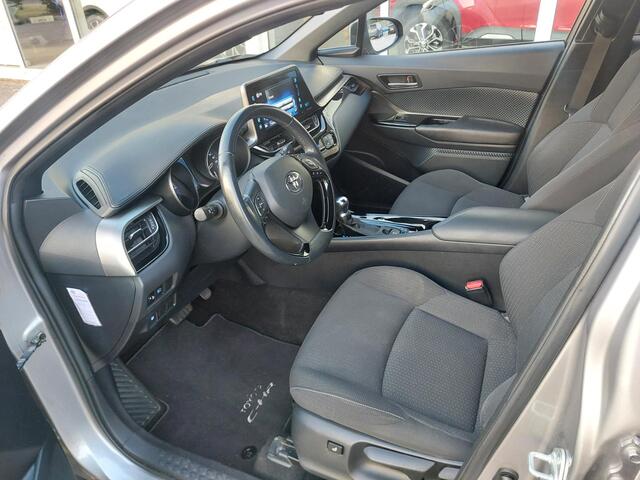 Toyota C-HR 1.8 Hybrid Dynamic Hoge instap, Hybride, camera, trekhaak