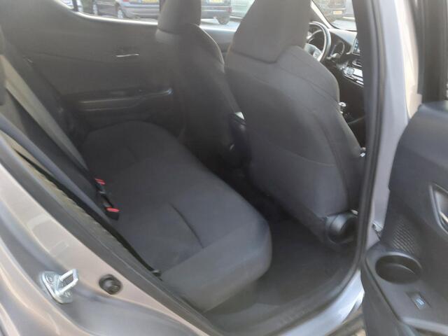Toyota C-HR 1.8 Hybrid Dynamic Hoge instap, Hybride, camera, trekhaak