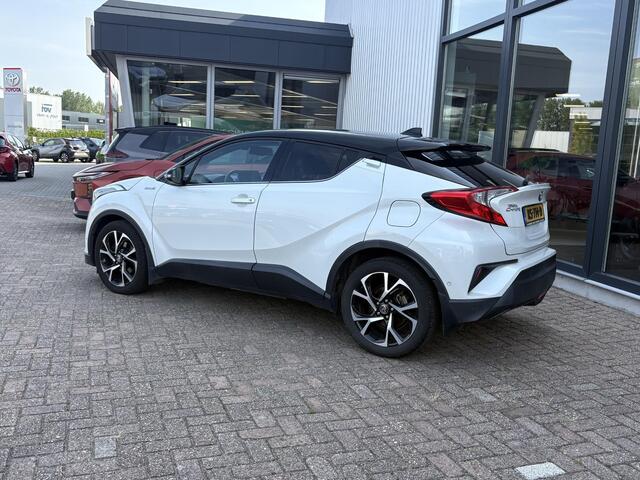 Toyota C-HR 1.8 Hybrid Bi-Tone Plus