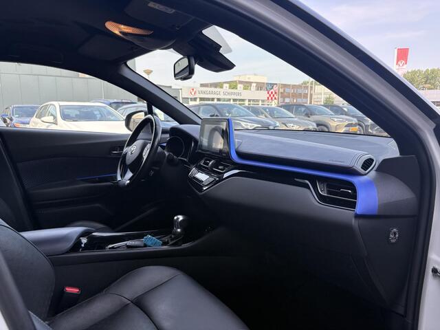Toyota C-HR 1.8 Hybrid Bi-Tone Plus