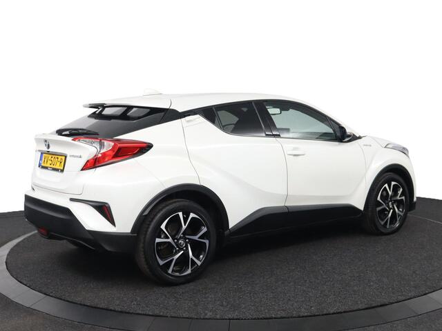 Toyota C-HR 1.8 Hybrid Dynamic | Navigatie | Stoelverwarming | Parkeercamera |