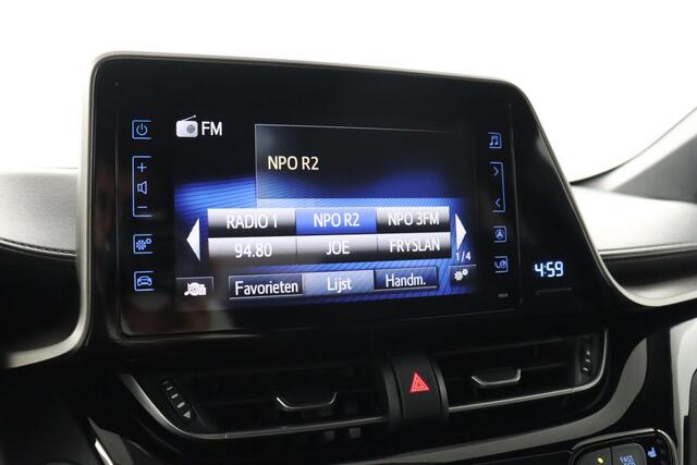 Toyota C-HR 1.8 Hybrid Dynamic | Navigatie | Stoelverwarming | Parkeercamera |