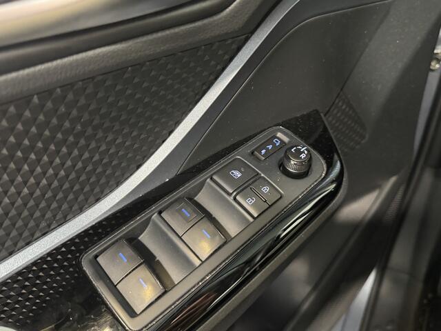 Toyota C-HR 1.8 Hybrid Dynamic | Trekhaak | CarPlay | Achteruitrijcamera |