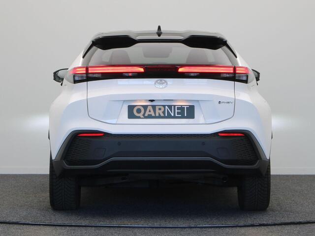 Toyota C-HR 2.0 Plug-in Hybrid 220 First Edition | Stoelverwarming | PHEV | Keyless Entry | All Season Banden |