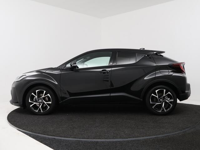 Toyota C-HR 1.8 Hybrid Dynamic | Trekhaak | Navigatie | LED | Stoelverwarming | Camera | Adaptieve Cruise Control | ¤750-inruilpremie