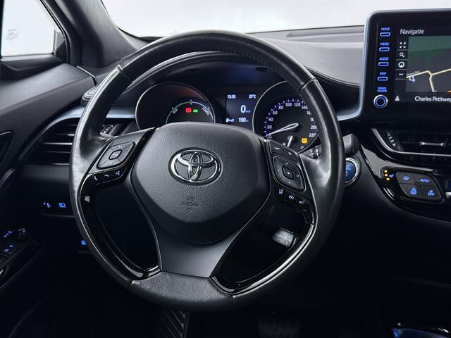 Toyota C-HR 1.8 Hybrid Dynamic | Trekhaak | Navigatie | LED | Stoelverwarming | Camera | Adaptieve Cruise Control | ¤750-inruilpremie