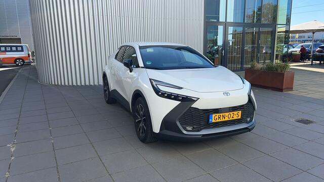 Toyota C-HR 2.0 Plug-in Hybrid 220 First Edition / Navigatie / 360 Camera / Trekhaak