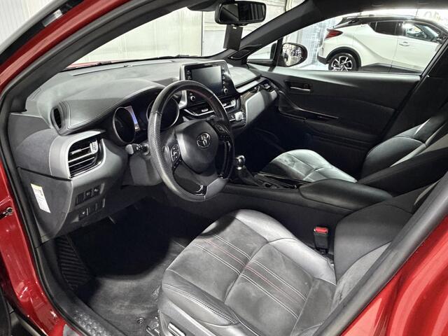 Toyota C-HR 2.0 Hybrid GR-Sport | Elektrisch verstelbare bestuurdersstoel | All season banden | JBL Geluid systeem | Stoelverwarming | BTW auto | Orgineel NL |