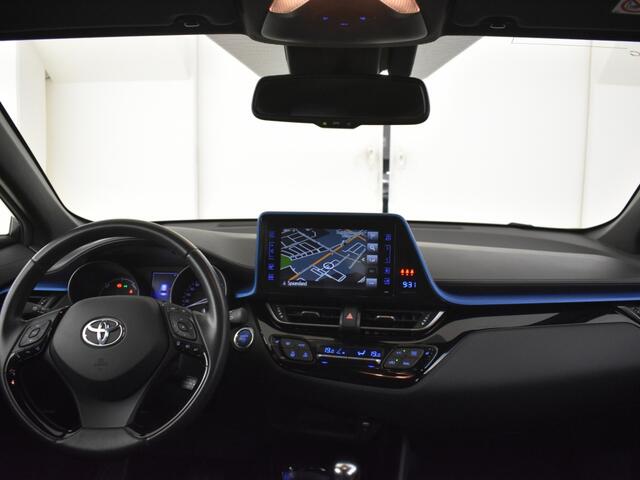 Toyota C-HR 1.8 Hybrid Style Bi-tone | PDC | Blindspot | Stoelverw. | Leer