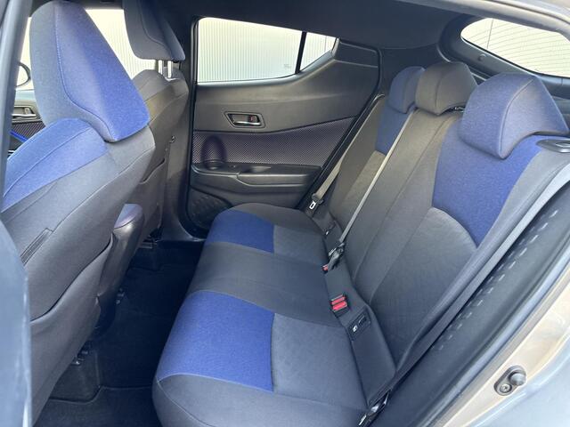 Toyota C-HR 1.8 Hybrid Bi-Tone **STOELVERWARMING/ KEYLESS/ ADAPTIEF CRUISE CONTROL**